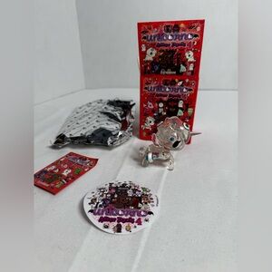 Tokidoki Bloodshot unicornio after dark 4